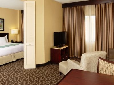 Doubletree By Hilton Raleigh-durham 3*