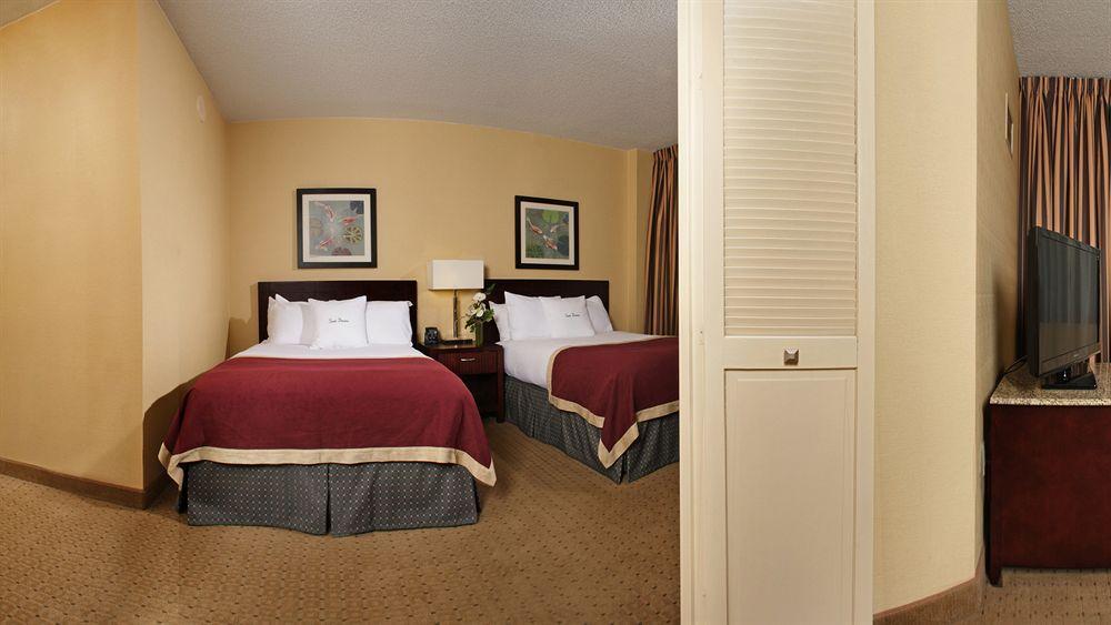 Doubletree By Hilton Raleigh-durham 3* Durham