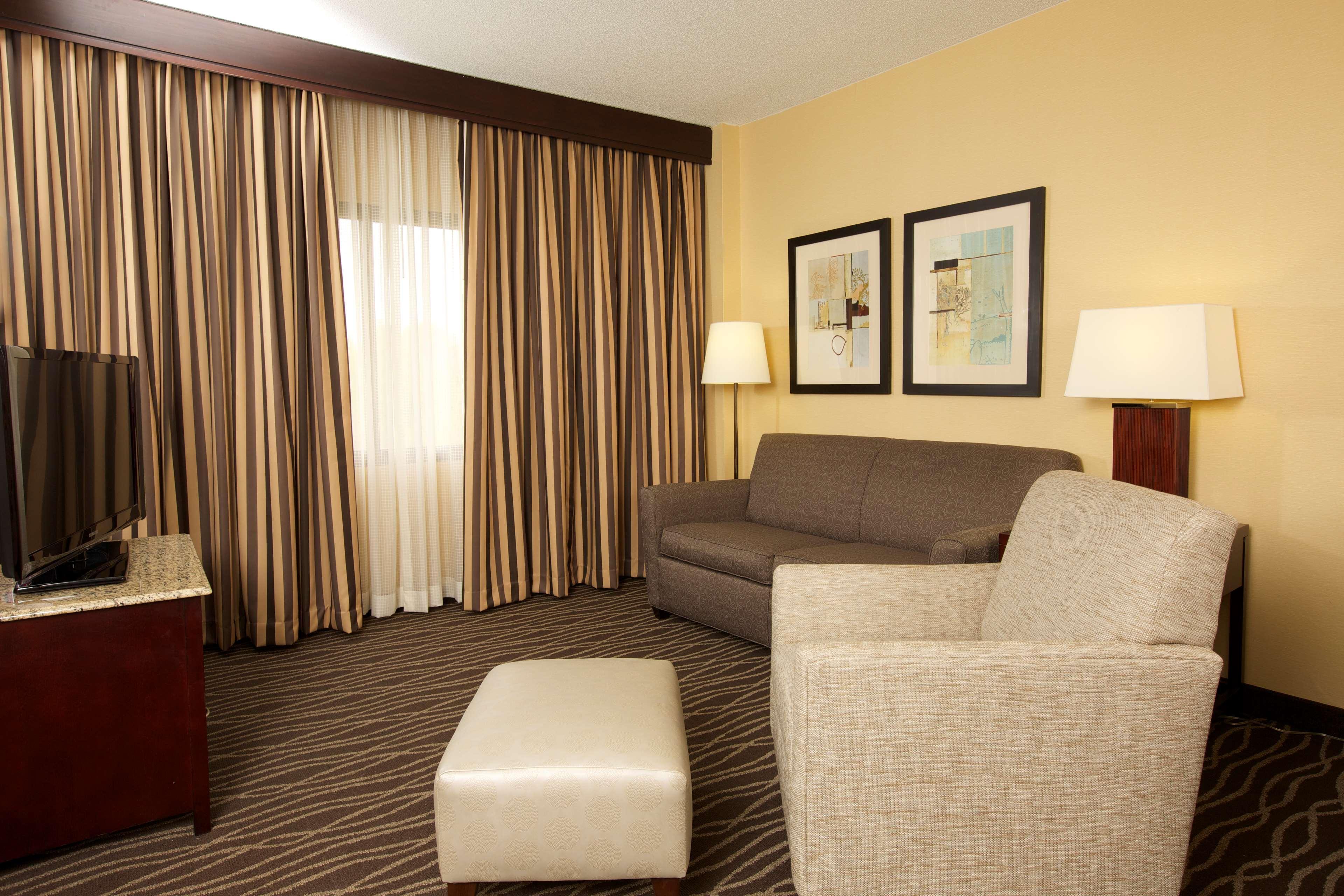 Hotel Doubletree By Hilton Raleigh-durham