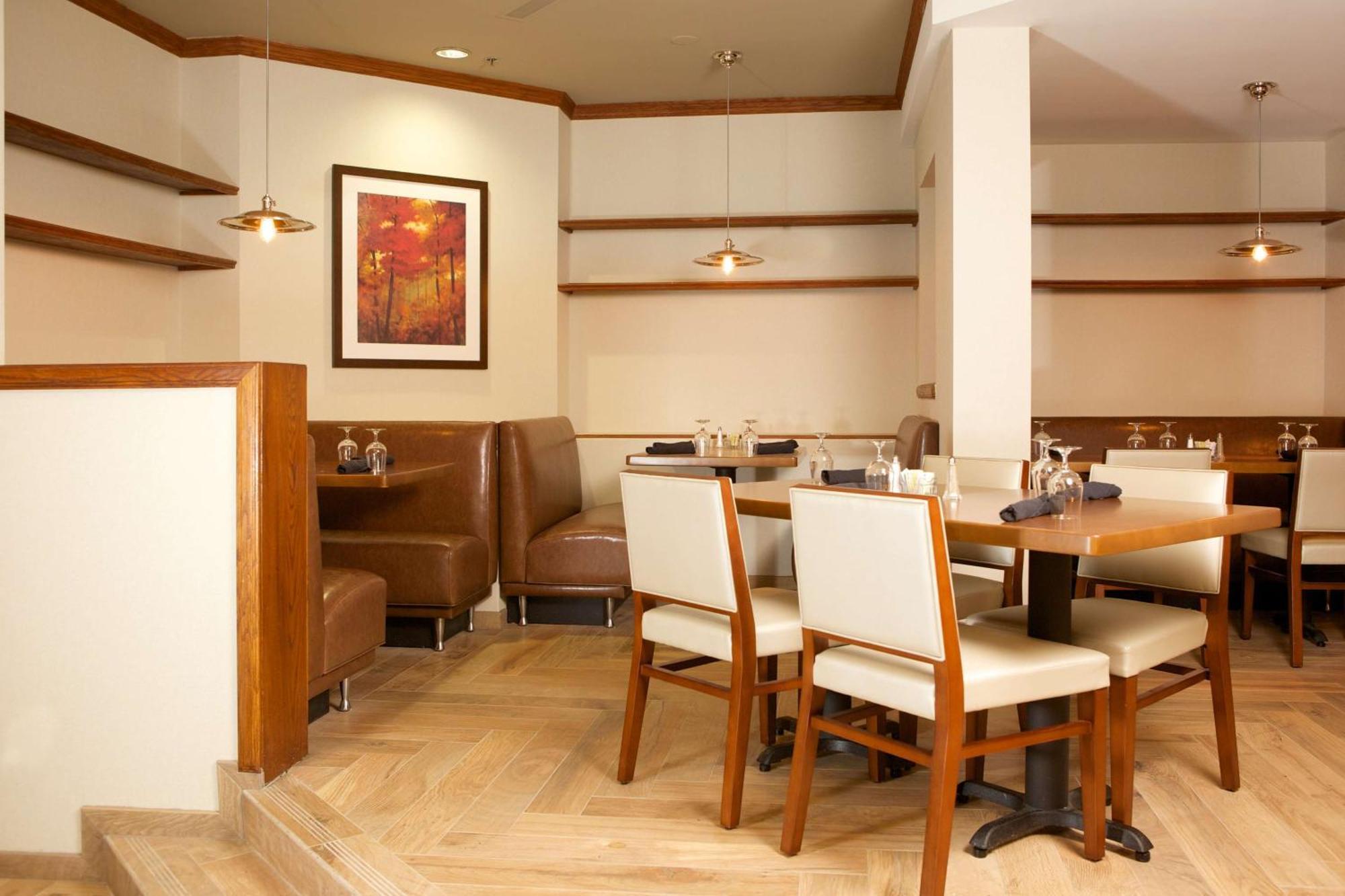 Hotel Doubletree By Hilton Raleigh-durham