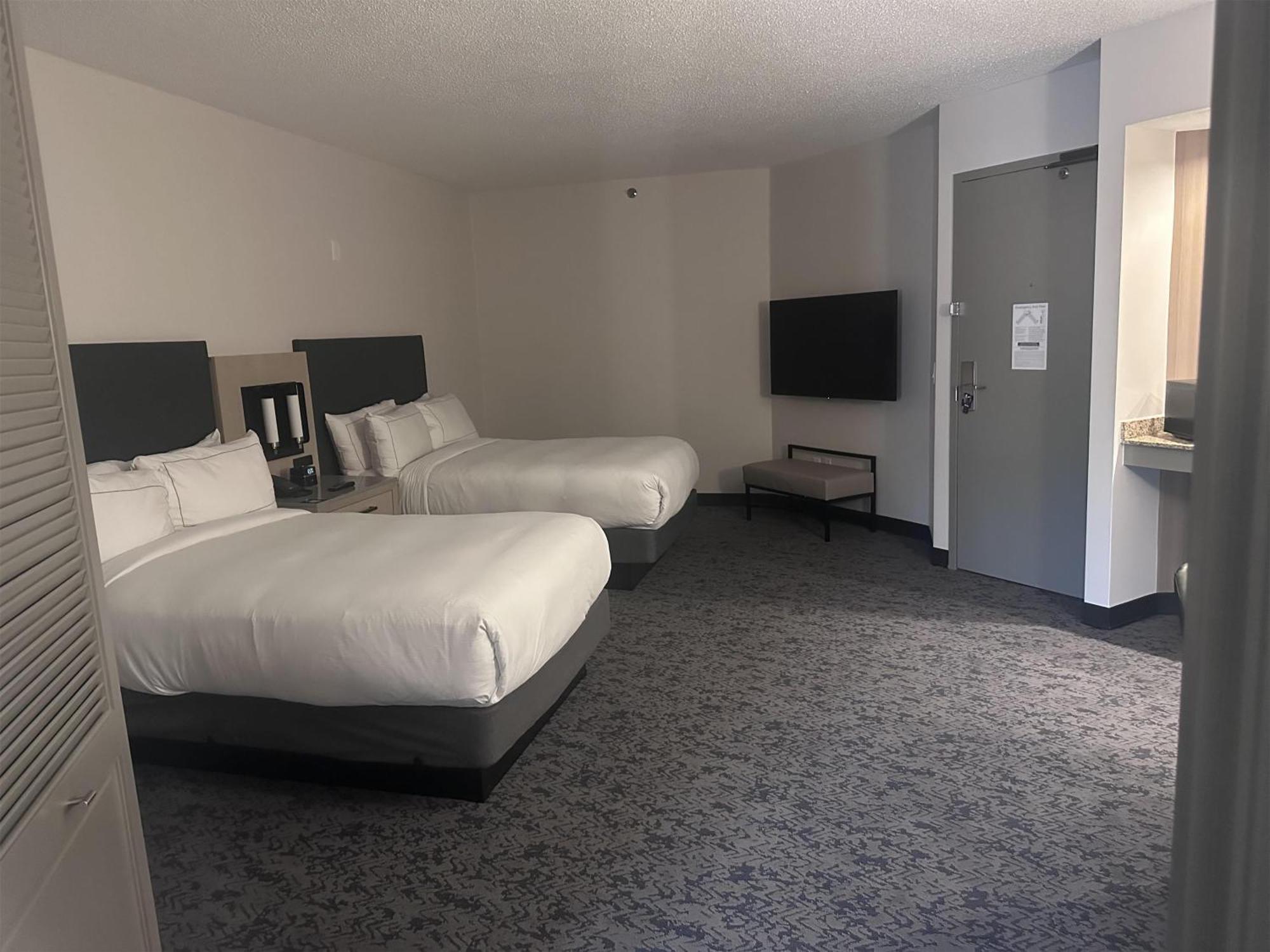 Doubletree By Hilton Raleigh-durham 3*