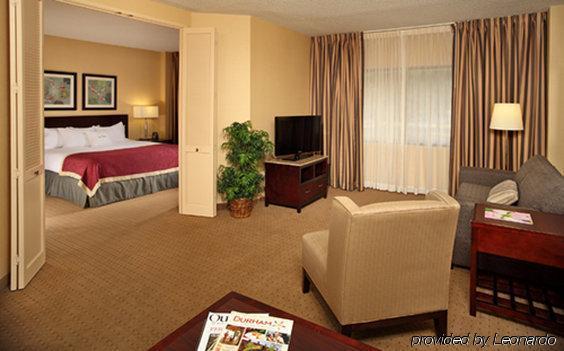 Doubletree By Hilton Raleigh-durham