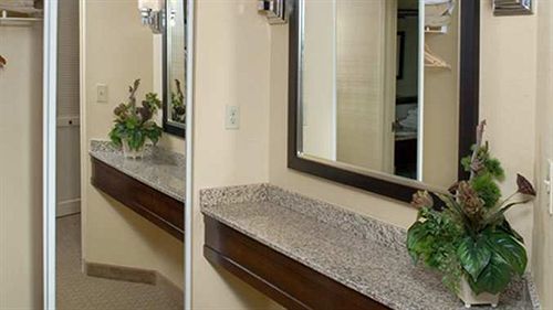 Hotel Doubletree By Hilton Raleigh-durham